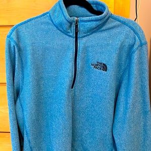 Men’s North Face 1/4 zip. Blue. Size large